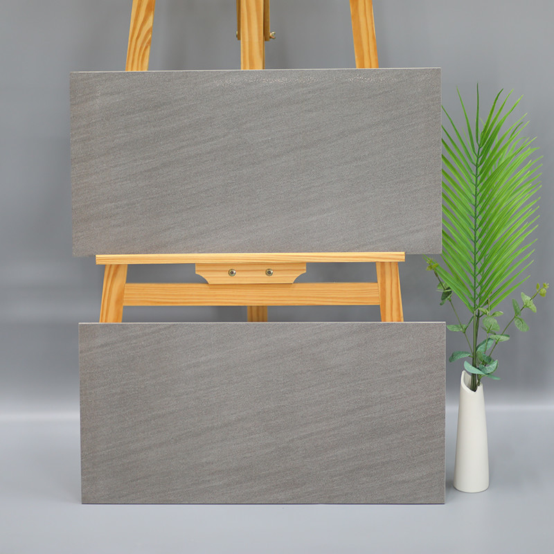 Porzellan-rustikale Fliesen-dunkles Gray Color Non Slip For-Ausgangshotel Foshans 300*600mm