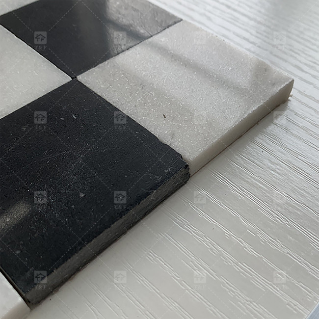Viereckige schwarz-weiße Marmorstein Mosaikfliesen 8mm Wanddekoration