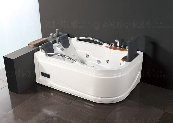 Weiße Acrylumsäumte Luftblase der jacuzzi-Ecken-Badewannen-Innen2